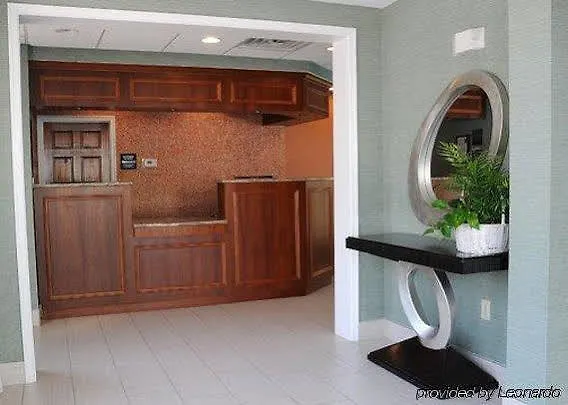 Garner Hotel Virginia Beach North By Ihg