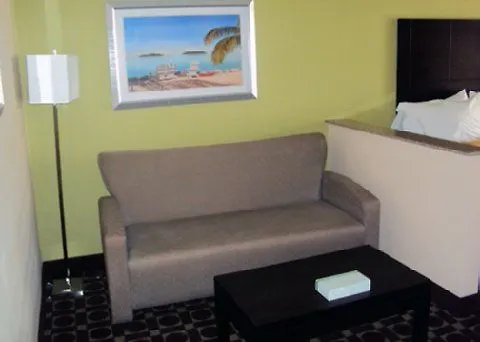 Garner Hotel Virginia Beach North By Ihg