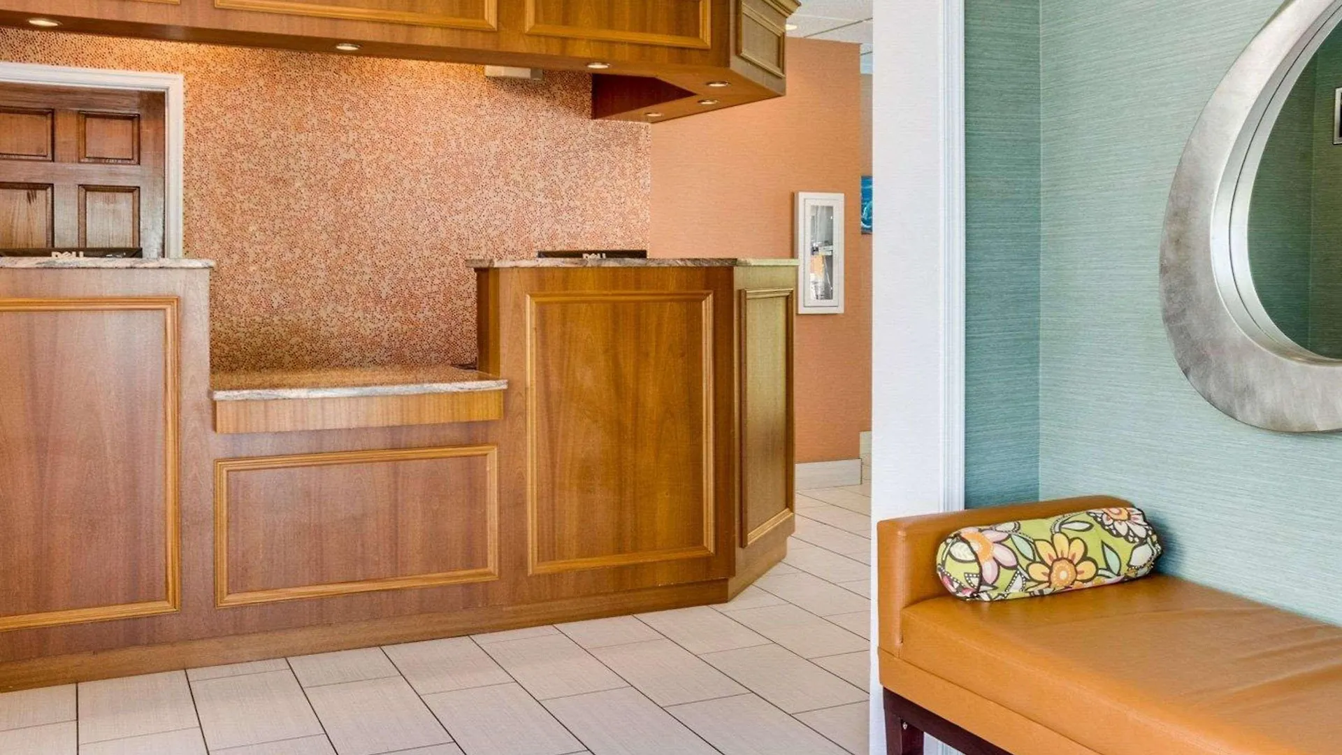 Garner Hotel Virginia Beach North By Ihg